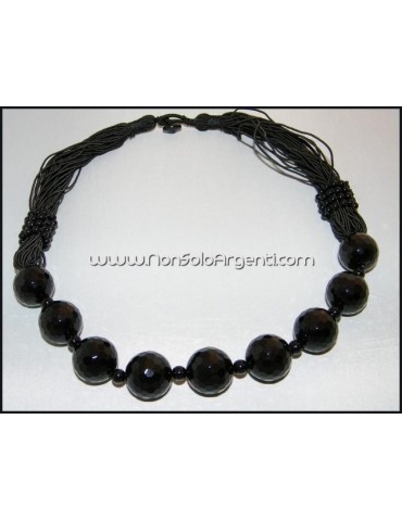 torchon necklace of large pearls and natural black onyx beads for women