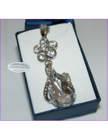 woman rolo 'long chain necklace twisted silver laminated drop pendant with rhinestones